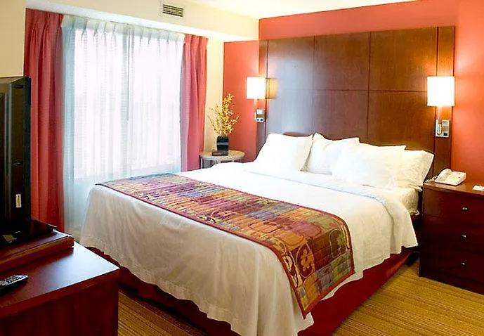 Hotel By Marriott Downtown