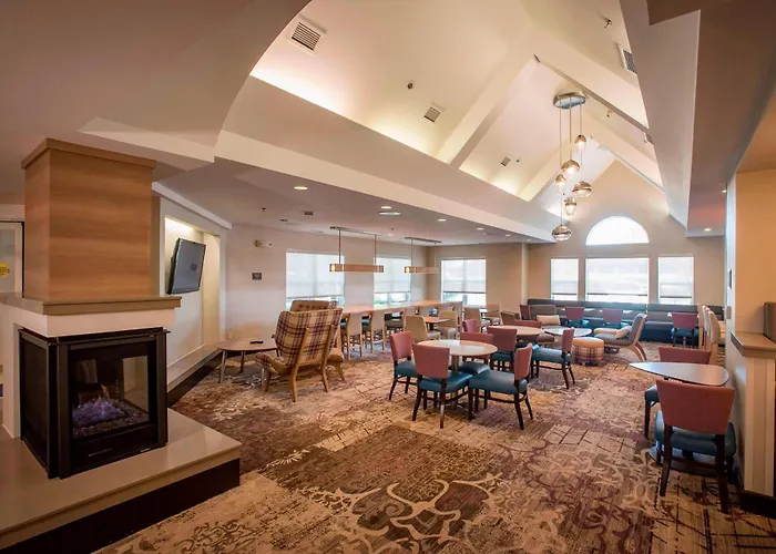 By Marriott Downtown Hotel Pensacola